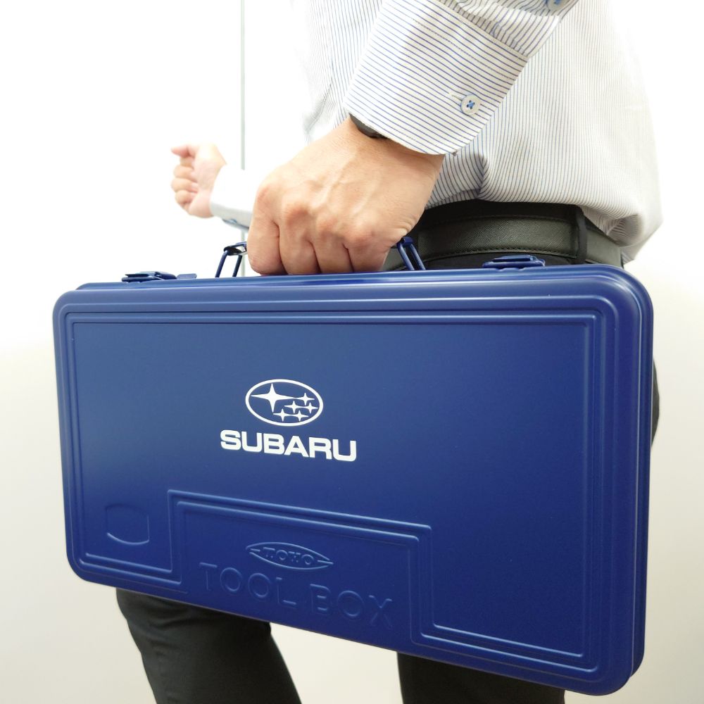 SUBARUオリジナル「トランク型ツールボックス」