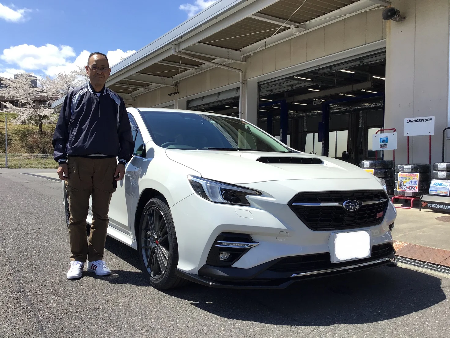 田村店　レヴォーグ納車