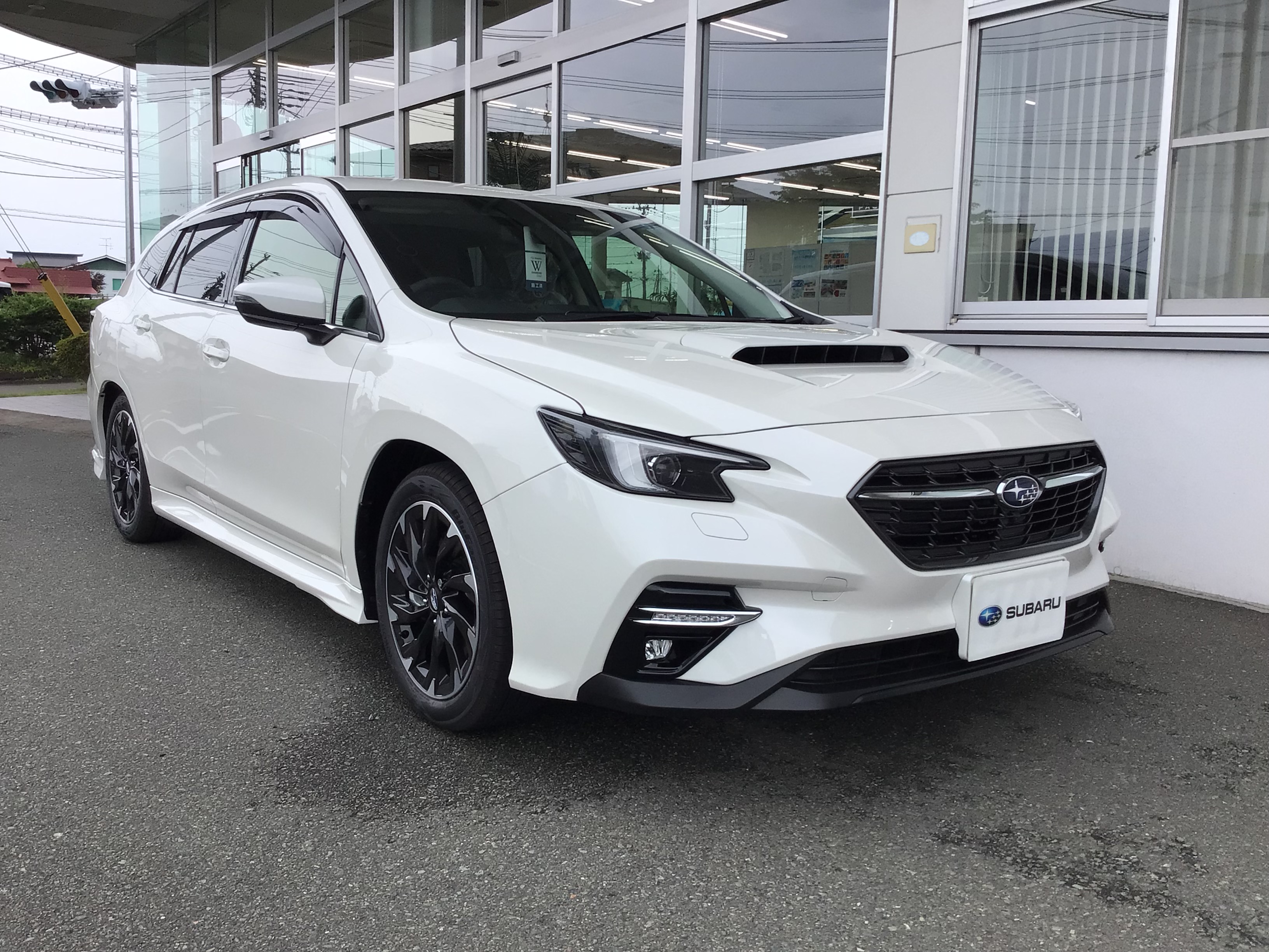 ☆盛岡都南店☆　Ｂ様　レヴォーグご納車